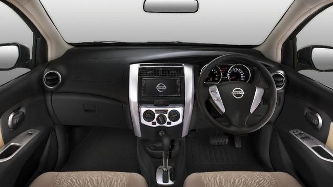 Detail Gambar Grand Livina Baru Nomer 23