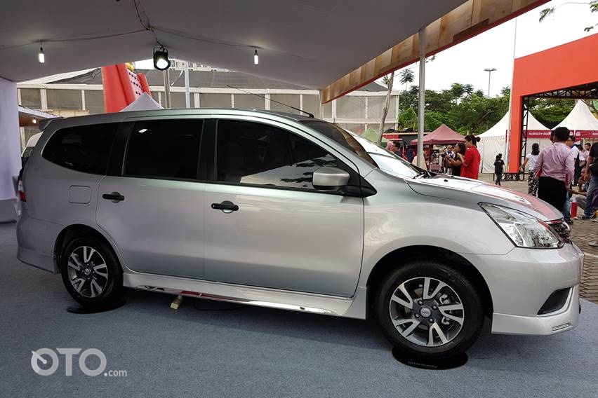 Detail Gambar Grand Livina Baru Nomer 39
