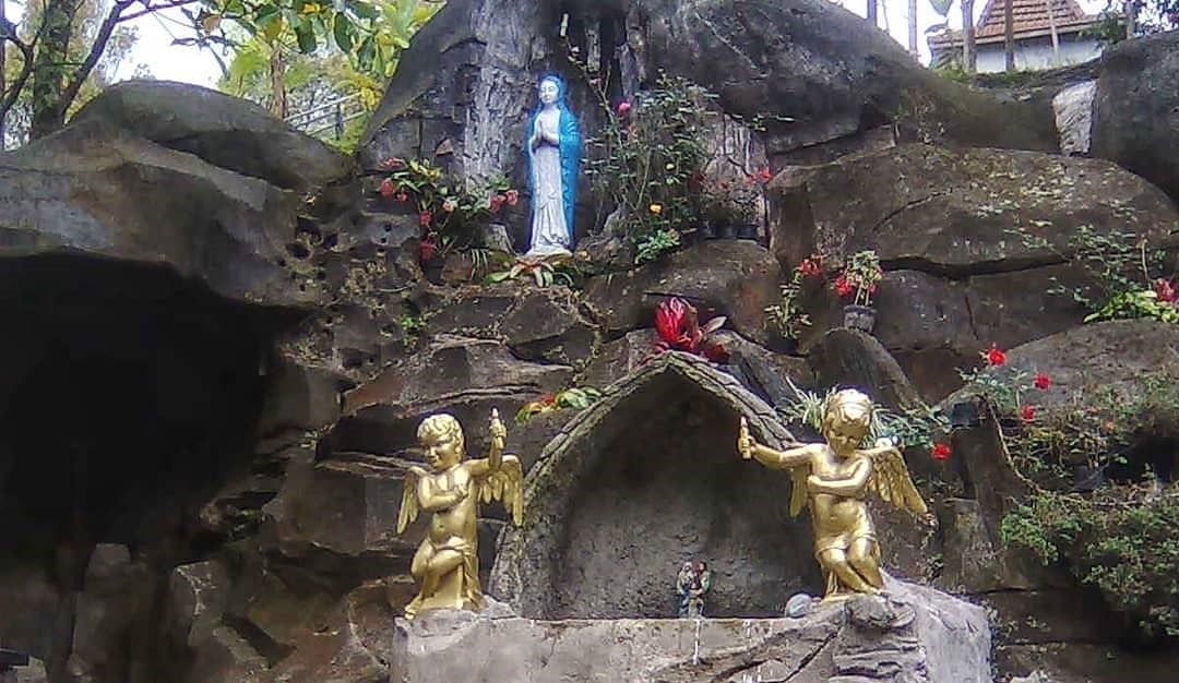 Detail Gambar Gua Maria Nomer 8