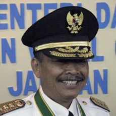 Detail Gambar Gubernur Dan Walikota Semarang Gambar Gubernur Semarang Nomer 18