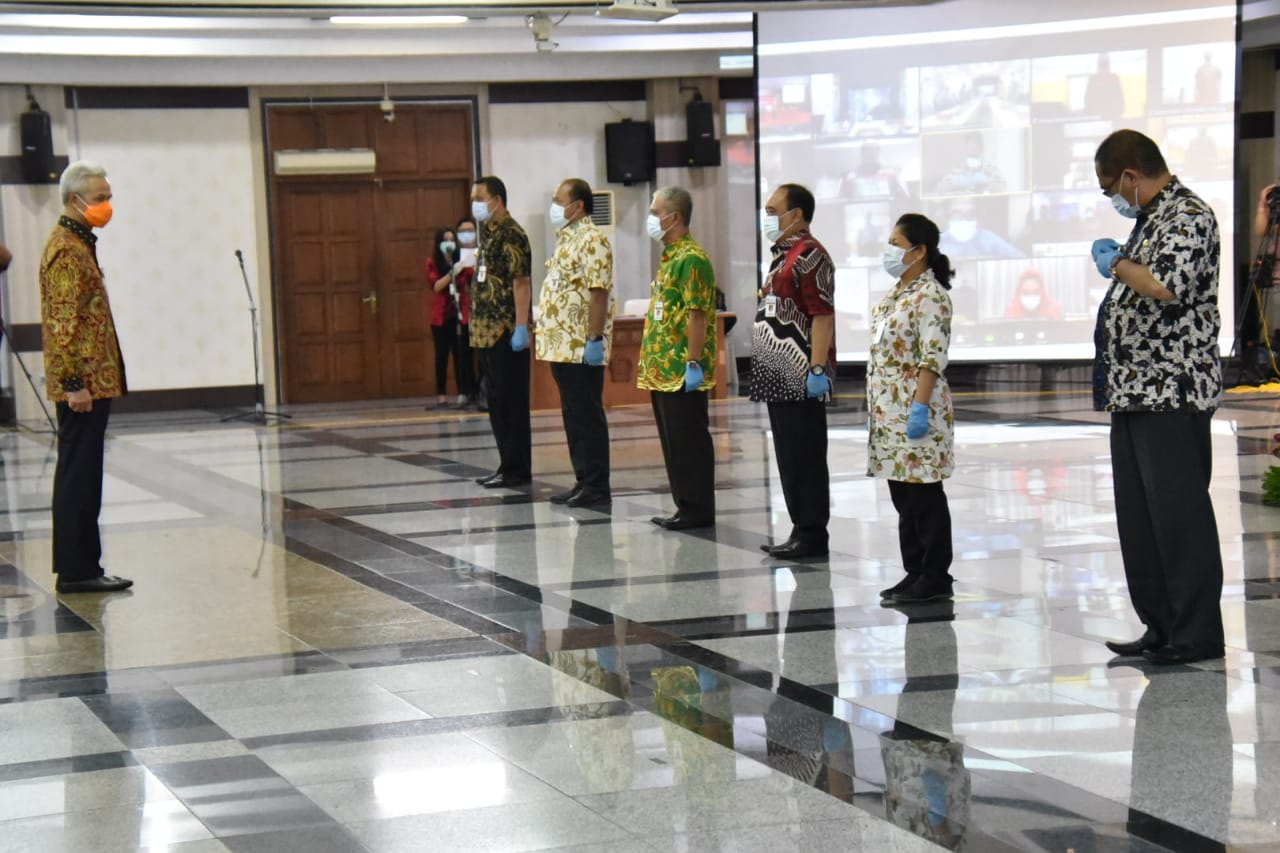 Detail Gambar Gubernur Dan Walikota Semarang Gambar Gubernur Semarang Nomer 36