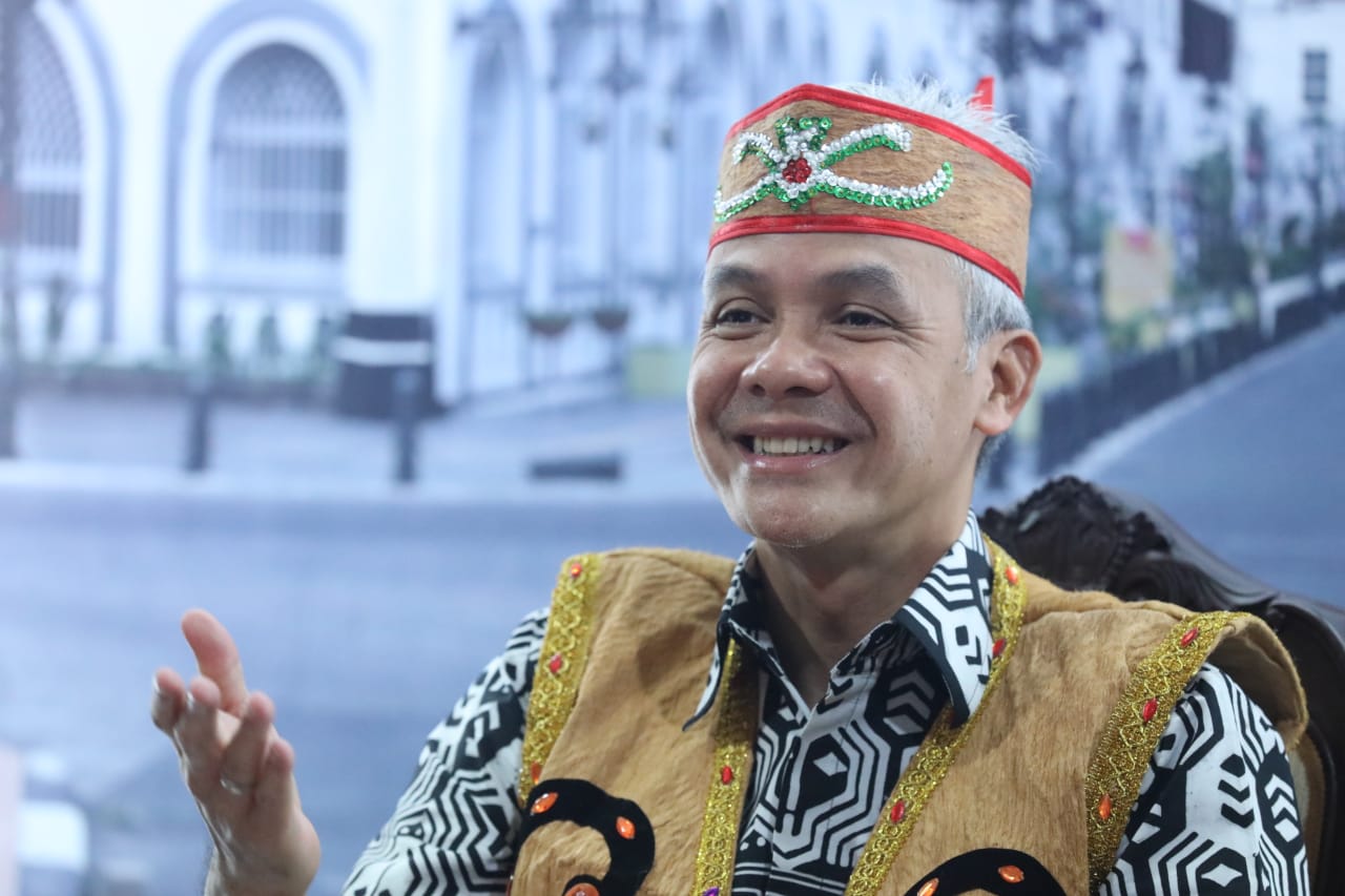 Detail Gambar Gubernur Dan Walikota Semarang Gambar Gubernur Semarang Nomer 44