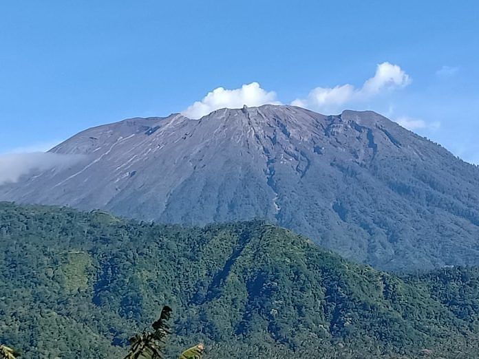 Detail Gambar Gunung Agung Di Bali Nomer 10