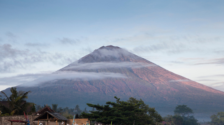 Detail Gambar Gunung Agung Di Bali Nomer 24