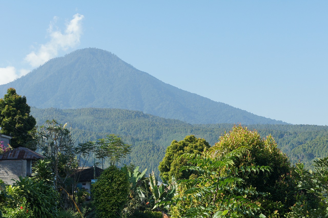 Detail Gambar Gunung Agung Di Bali Nomer 43