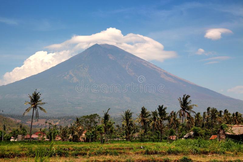 Detail Gambar Gunung Agung Di Bali Nomer 50