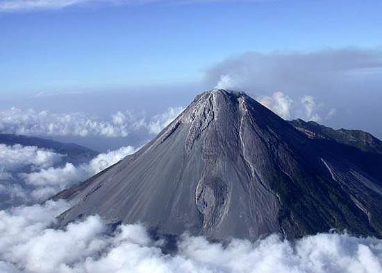 Detail Gambar Gunung Api Nomer 36