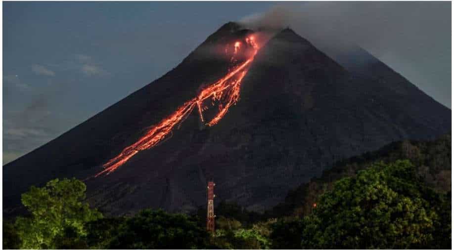 Detail Gambar Gunung Api Di Indonesia Nomer 16