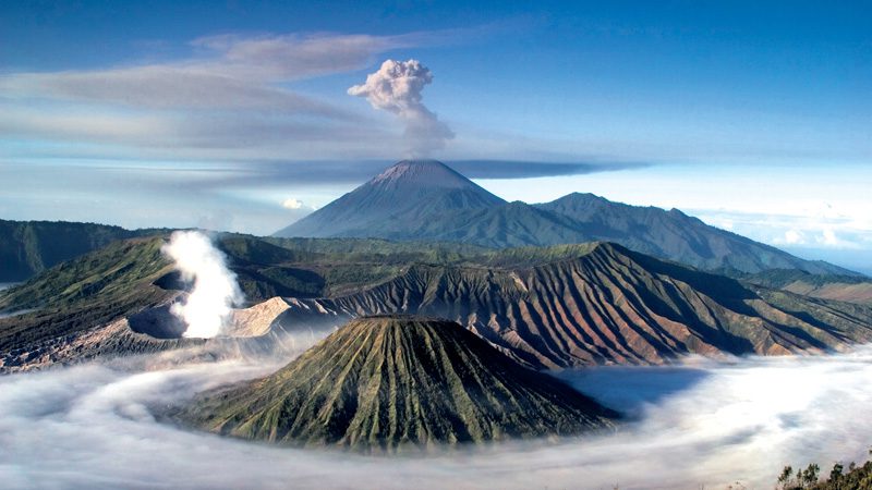 Detail Gambar Gunung Bromo Nomer 8