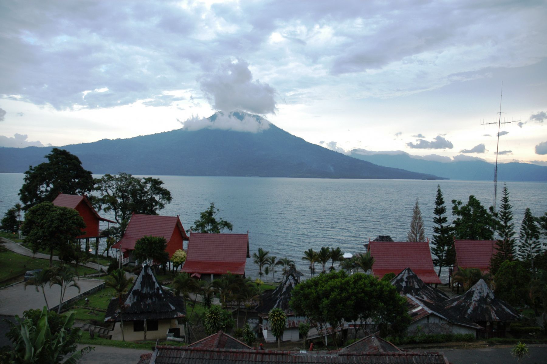 Detail Gambar Gunung Dempo Nomer 29