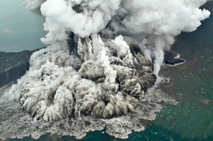 Detail Gambar Gunung Krakatau Nomer 40