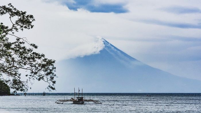 Detail Gambar Gunung Laut Nomer 22