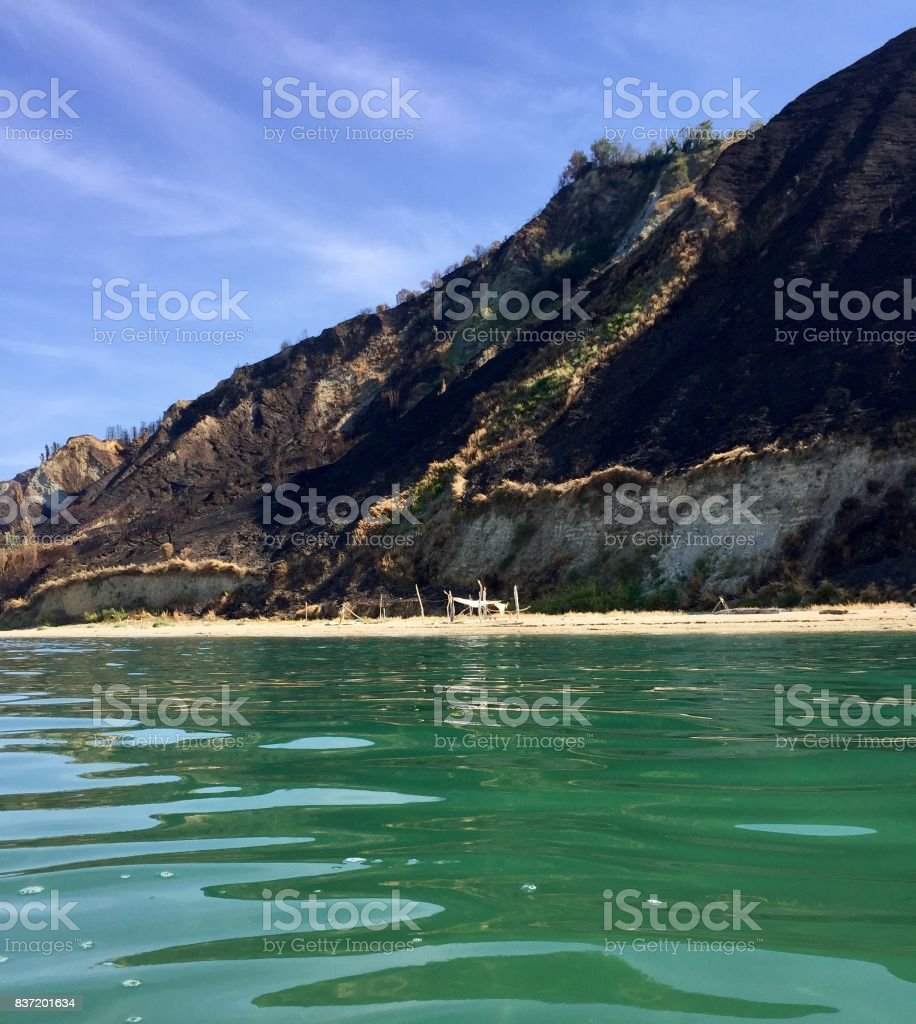 Detail Gambar Gunung Laut Pantai Nomer 12