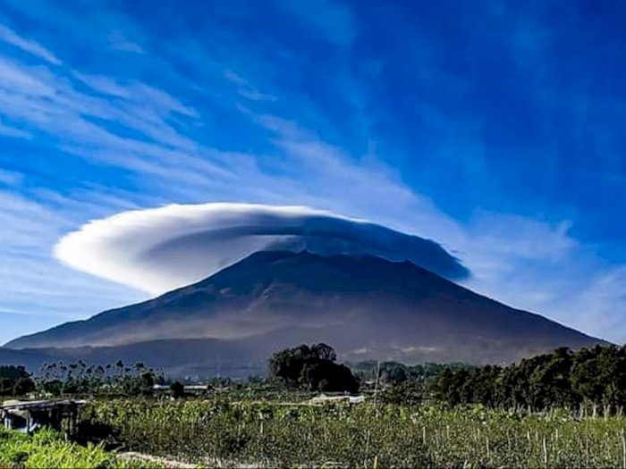 Detail Gambar Gunung Lawu Nomer 25