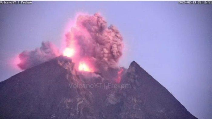 Detail Gambar Gunung Merapi Meletus Nomer 8