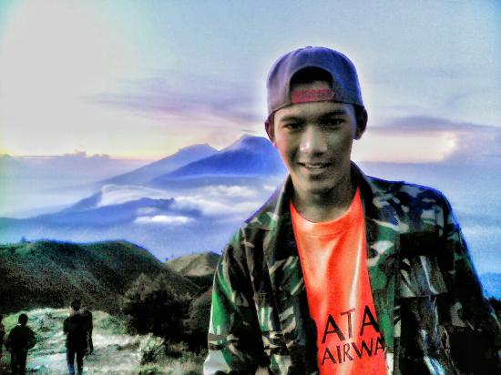 Detail Gambar Gunung Prau Dieng Nomer 48