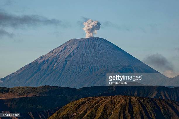 Detail Gambar Gunung Rinjani Nomer 45