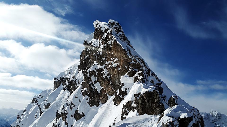 Detail Gambar Gunung Salju Nomer 16