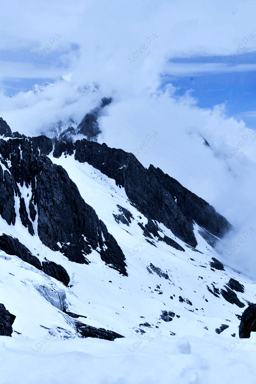 Detail Gambar Gunung Salju Nomer 24