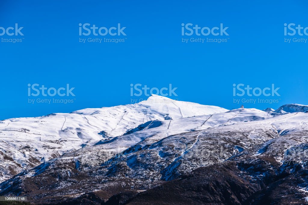 Detail Gambar Gunung Salju Nomer 25