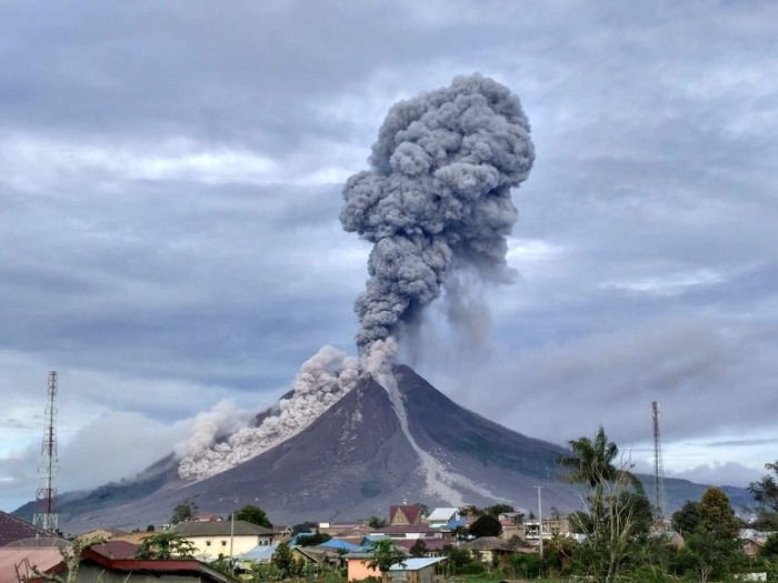 Detail Gambar Gunung Sinabung Nomer 3