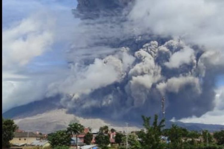 Detail Gambar Gunung Sinabung Nomer 44
