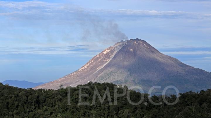 Detail Gambar Gunung Sinabung Nomer 49