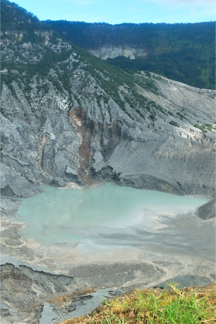 Detail Gambar Gunung Tangkuban Perahu Bandung Nomer 21