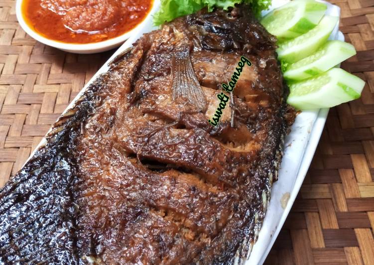 Detail Gambar Gurame Bakar Nomer 20