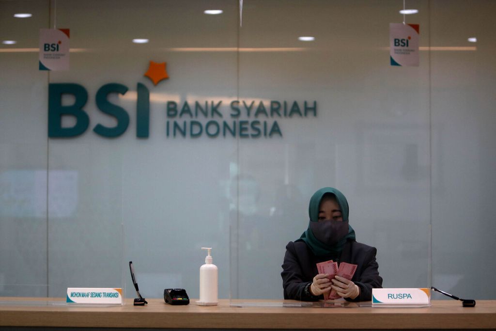 Detail Gambar Guru Pegawai Bank Sedang Bekerja Nomer 17