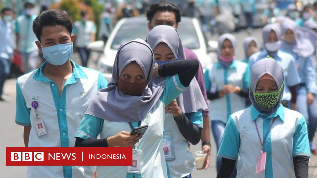 Detail Gambar Guru Pegawai Bank Sedang Bekerja Nomer 41