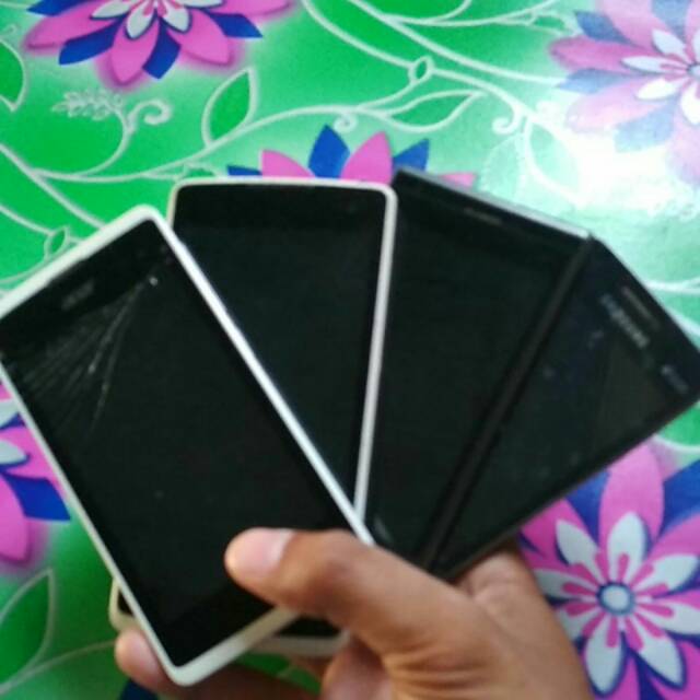 Detail Gambar Handphone Rusak Nomer 49