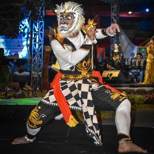 Detail Gambar Hanoman Kera Putih Nomer 37