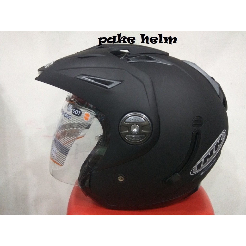 Detail Gambar Helm Ink Hitam Nomer 24