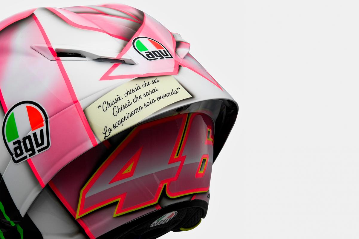 Detail Gambar Helm Rossi Nomer 40