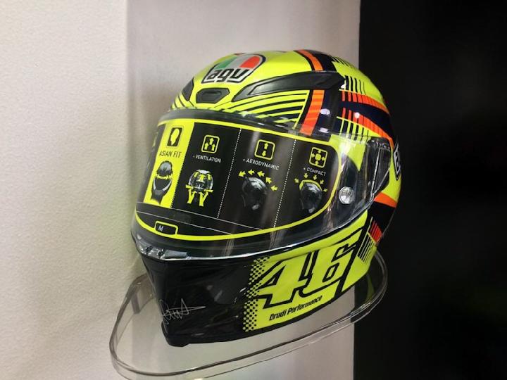 Detail Gambar Helm Rossi Nomer 51