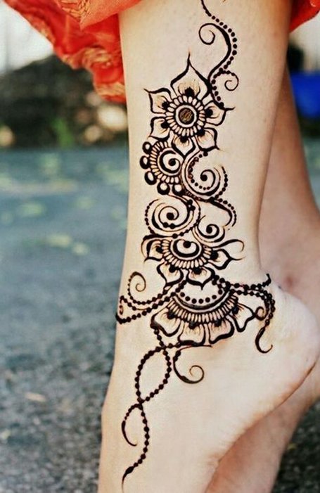 Detail Gambar Henna Bunga Di Kaki Nomer 15