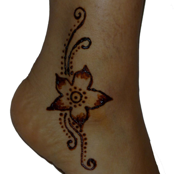 Detail Gambar Henna Bunga Di Kaki Nomer 10