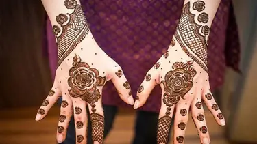 Detail Gambar Henna Bunga Mawar Simple Nomer 18