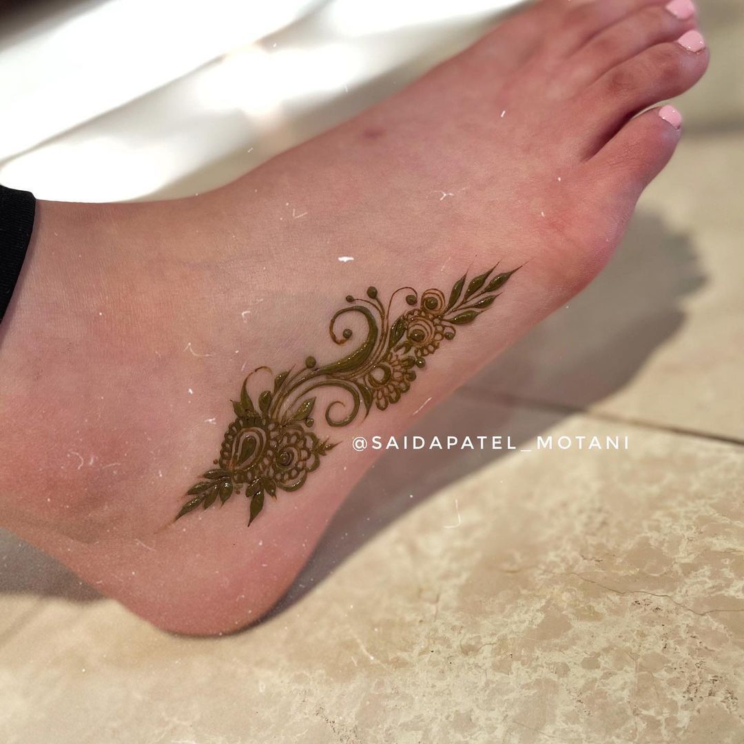 Detail Gambar Henna Di Kaki Nomer 24