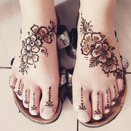 Detail Gambar Henna Di Kaki Yang Simple Nomer 38