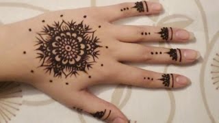 Detail Gambar Henna Di Tangan Simple Nomer 24