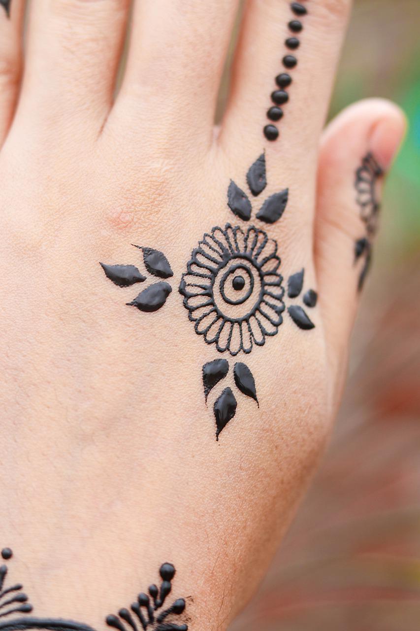 Detail Gambar Henna Gampang Nomer 3