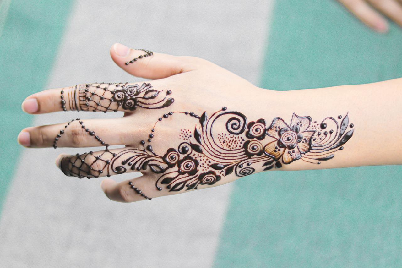 Detail Gambar Henna India Nomer 4