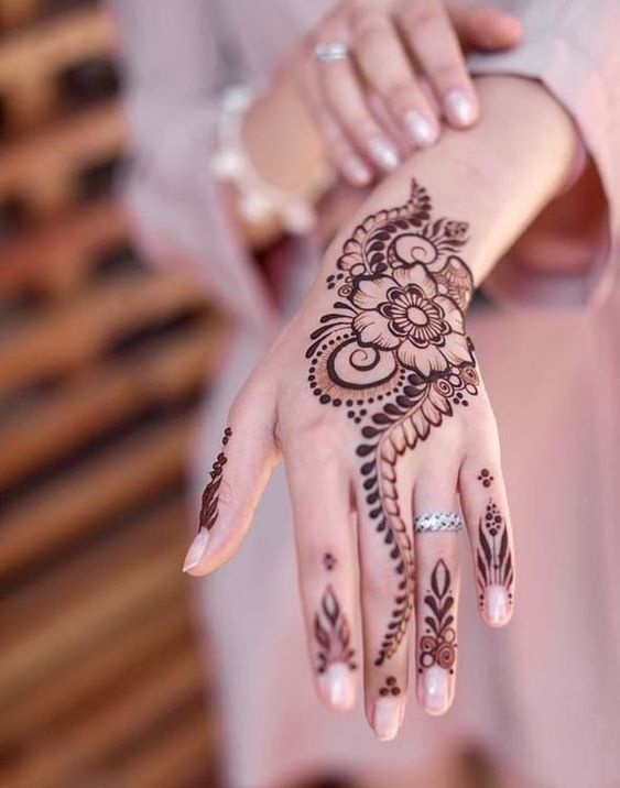 Detail Gambar Henna Love Simple Nomer 30