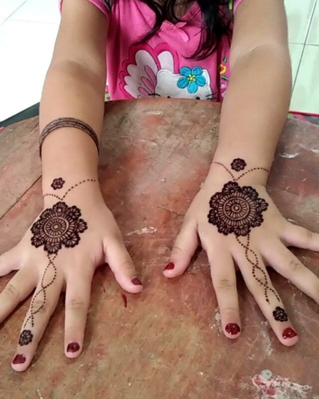 Detail Gambar Henna Mudah Dan Cantik Nomer 34