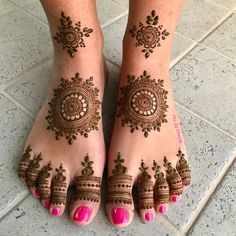 Detail Gambar Henna Simple Di Kaki Nomer 26