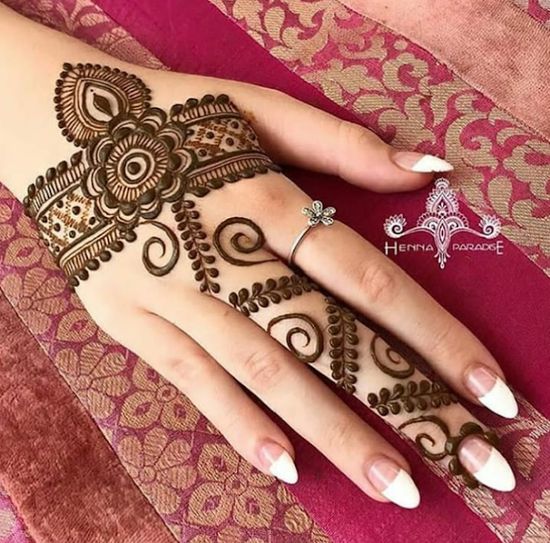 Detail Gambar Henna Tangan Nomer 37