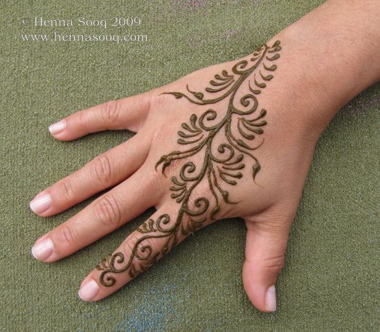 Detail Gambar Henna Tangan Simple Untuk Pemula Nomer 13