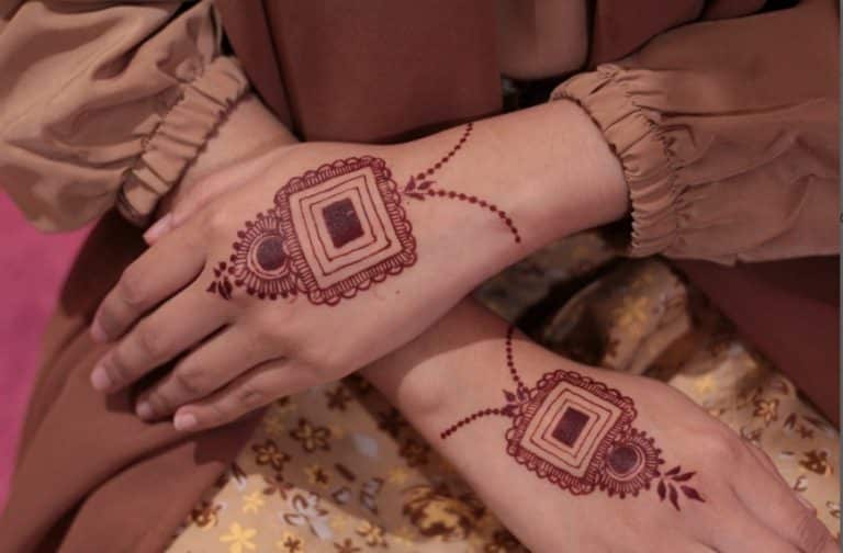 Detail Gambar Henna Terbaik Nomer 43